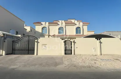 Villa - 7+ Bedrooms - 7+ Bathrooms for sale in Al Wakra - Al Wakrah - Al Wakra