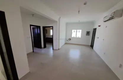 Apartment - 2 Bedrooms - 2 Bathrooms for rent in Fereej Kulaib - Doha