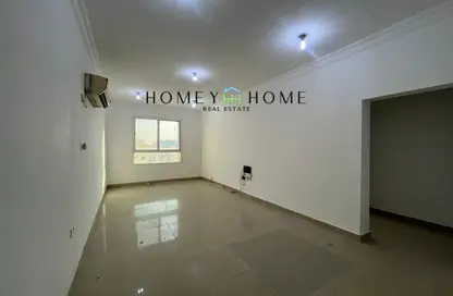 Apartment - 1 Bedroom - 2 Bathrooms for rent in Doha Al Jadeed - Doha