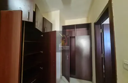 Compound - 4 Bedrooms - 5 Bathrooms for rent in Al Luqta - Al Luqta - Doha