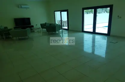 Villa - 3 Bedrooms - 4 Bathrooms for rent in West Bay Lagoon Street - West Bay Lagoon - Doha