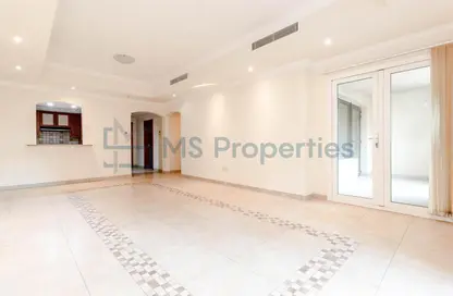 Apartment - 2 Bedrooms - 3 Bathrooms for sale in West Porto Drive - Porto Arabia - The Pearl Island - Doha