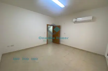 Apartment - 2 Bedrooms - 2 Bathrooms for rent in Ibn Al Haitam Street - Fereej Abdul Aziz - Doha