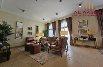 Apartment - 3 Bedrooms - 4 Bathrooms for sale in Carnaval - Qanat Quartier - The Pearl Island - Doha