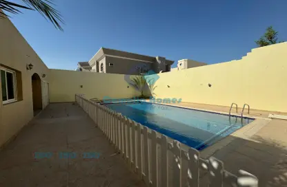 Villa - 5 Bedrooms - 5 Bathrooms for rent in Al Duhail - Al Duhail - Doha