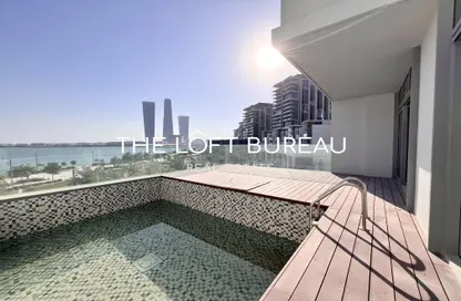 Townhouse - 3 Bedrooms - 4 Bathrooms for sale in Lusail City - Lusail