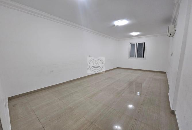 Apartment - 3 Bedrooms - 3 Bathrooms for rent in Al Sadd - Al Sadd - Doha