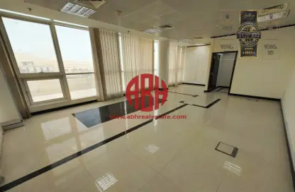 Office Space - Studio - 1 Bathroom for rent in Abu Talha Street - Fereej Bin Omran - Doha