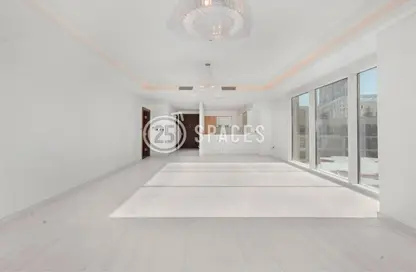 Apartment - 2 Bedrooms - 3 Bathrooms for sale in Crystal Residence - The Pearl Island - Doha