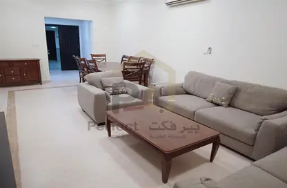 Apartment - 4 Bedrooms - 5 Bathrooms for rent in Anas Street - Fereej Bin Mahmoud North - Fereej Bin Mahmoud - Doha