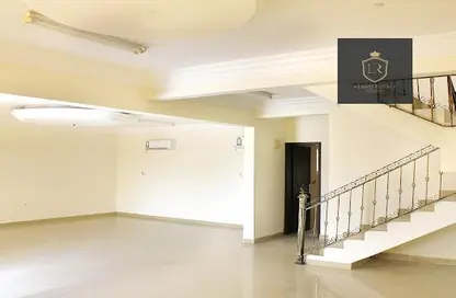 Villa - 4 Bedrooms - 4 Bathrooms for rent in Bu Hamour Street - Abu Hamour - Doha