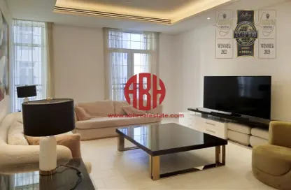 Apartment - 2 Bedrooms - 3 Bathrooms for rent in The Garden - Floresta Gardens - The Pearl Island - Doha