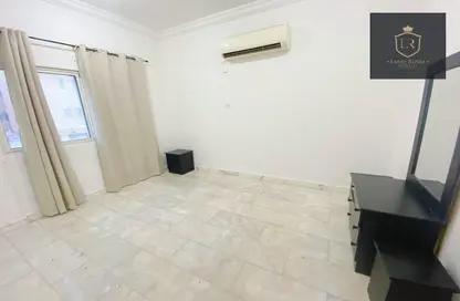 Apartment - 1 Bedroom - 1 Bathroom for rent in Hakeem Bin Hazam Street - Mughalina - Doha