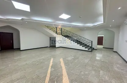 Villa - 6 Bedrooms - 7 Bathrooms for rent in Legtaifiya Lagoon - West Bay - Doha