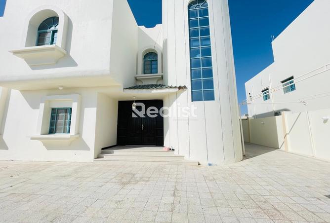 Villa - 7 Bedrooms - 7 Bathrooms for rent in Mamoura 18 - Al Maamoura - Doha