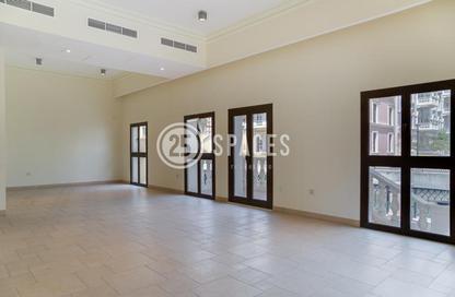 Townhouse - 3 Bedrooms - 4 Bathrooms for rent in Murano - Qanat Quartier - The Pearl Island - Doha