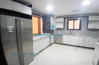 Villa - 3 Bedrooms - 3 Bathrooms for rent in Tadmur Street - Old Airport Road - Doha