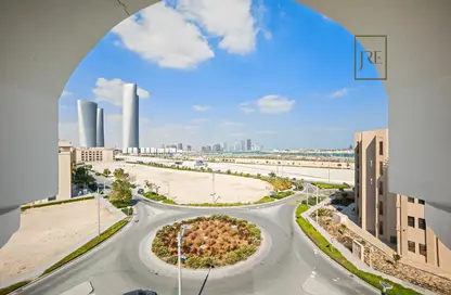 Apartment - 1 Bedroom - 2 Bathrooms for sale in Lusail City - Lusail