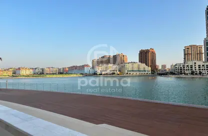 Apartment - 2 Bedrooms - 2 Bathrooms for rent in Gewan Island - The Pearl Island - Doha