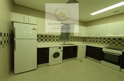 Kitchen image for: Apartment - 2 Bedrooms - 2 Bathrooms for rent in Anas Street - Fereej Bin Mahmoud North - Fereej Bin Mahmoud - Doha, Image 1
