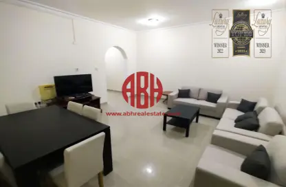 Apartment - 3 Bedrooms - 3 Bathrooms for rent in Asim Bin Omar Street - Al Mansoura - Doha