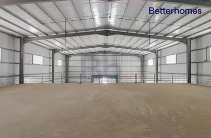 Warehouse - Studio - 3 Bathrooms for rent in Argentine Neighbourhood - Birkat Al Awamer - Al Wakra