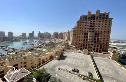 Apartment - 1 Bedroom - 2 Bathrooms for rent in Tower 18 - Porto Arabia - The Pearl Island - Doha