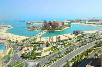 Apartment - 1 Bedroom - 2 Bathrooms for rent in East Porto Drive - Porto Arabia - The Pearl Island - Doha