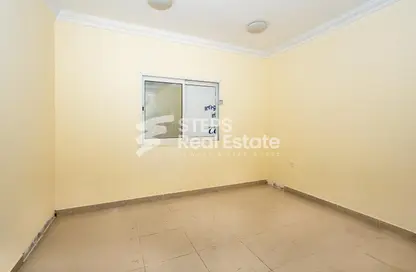 Apartment - 4 Bedrooms - 3 Bathrooms for rent in Najma Street - Najma - Doha