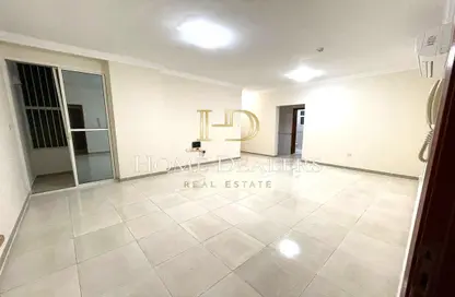 Apartment - 3 Bedrooms - 2 Bathrooms for rent in Al Sadd - Al Sadd - Doha