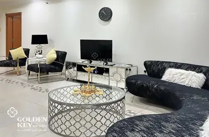 Apartment - 1 Bedroom - 2 Bathrooms for sale in West Porto Drive - Porto Arabia - The Pearl Island - Doha