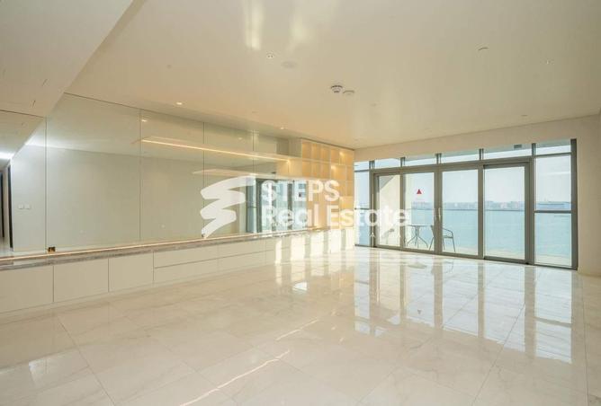 Apartment for Sale in Lusail City: Exquisite 2BHK w/ Full Sea View l