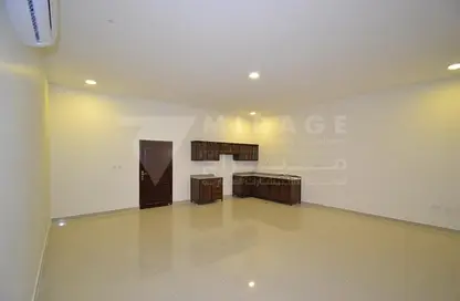 Apartment - 1 Bedroom - 1 Bathroom for rent in Rawdat Al Hamama - Al Daayen