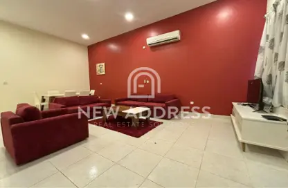 Apartment - 2 Bedrooms - 2 Bathrooms for rent in Bin Omran - Fereej Bin Omran - Doha