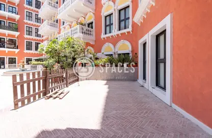 Apartment - 1 Bedroom - 2 Bathrooms for sale in Carnaval - Qanat Quartier - The Pearl Island - Doha