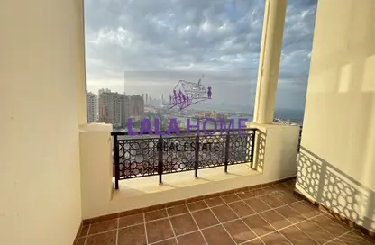 Apartment - 2 Bedrooms - 3 Bathrooms for rent in Viva West - Viva Bahriyah - The Pearl Island - Doha