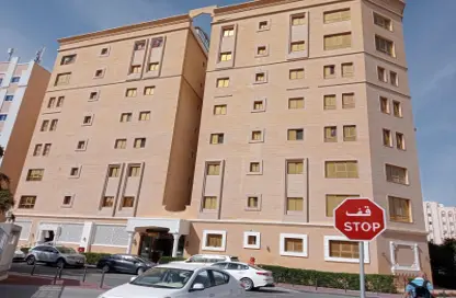 Apartment - 2 Bedrooms - 2 Bathrooms for rent in Al Sadd Road - Al Sadd - Doha