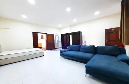 Villa - Studio - 1 Bathroom for rent in Legtaifiya Lagoon - West Bay - Doha