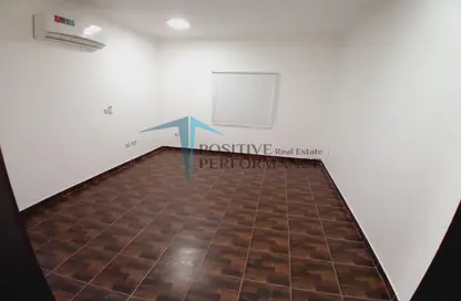 Apartment - 1 Bathroom for rent in Al Kheesa - Al Kheesa - Umm Salal Mohammed