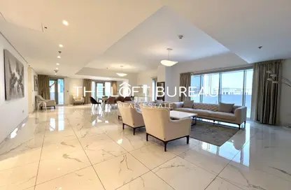 Apartment - 4 Bedrooms - 5 Bathrooms for rent in West Bay Tower - West Bay - West Bay - Doha