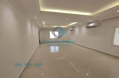 Villa - 5 Bedrooms - 7 Bathrooms for rent in New Salata - Salata - Doha