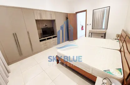 Apartment - 2 Bedrooms - 3 Bathrooms for rent in Corniche Road - Corniche Road - Doha