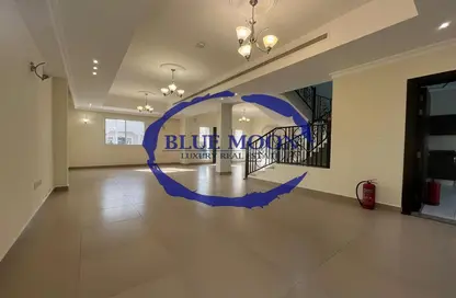 Villa - 3 Bedrooms - 3 Bathrooms for rent in Souk Al gharaffa - Al Gharrafa - Doha