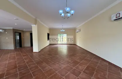 Compound - 3 Bedrooms - 3 Bathrooms for rent in Al Hadara Street - Al Thumama - Doha