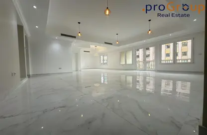 Apartment - 3 Bedrooms - 5 Bathrooms for rent in East Porto Drive - Porto Arabia - The Pearl Island - Doha