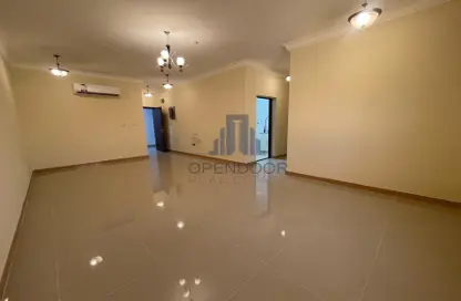 Apartment - 3 Bedrooms - 2 Bathrooms for rent in Al Mansoura - Al Mansoura - Doha