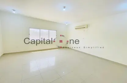 Apartment - Studio - 1 Bathroom for rent in Tadmur Street - Old Airport Road - Doha