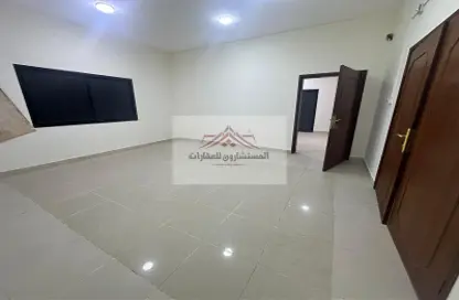 Apartment - 3 Bedrooms - 3 Bathrooms for rent in Najma 28 - Ibn Dirhem Street - Najma - Doha