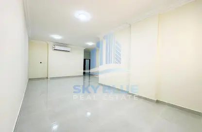 Apartment - 3 Bedrooms - 3 Bathrooms for rent in Al Nasr Street - Al Nasr - Doha