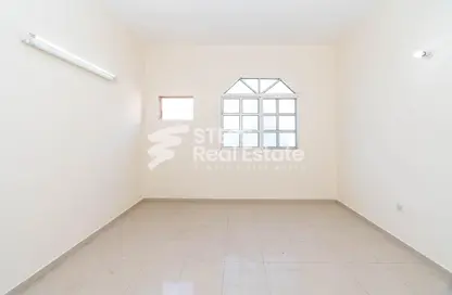 Apartment - 2 Bedrooms - 1 Bathroom for rent in Zekreet Street - Al Kharaitiyat - Umm Salal Mohammed